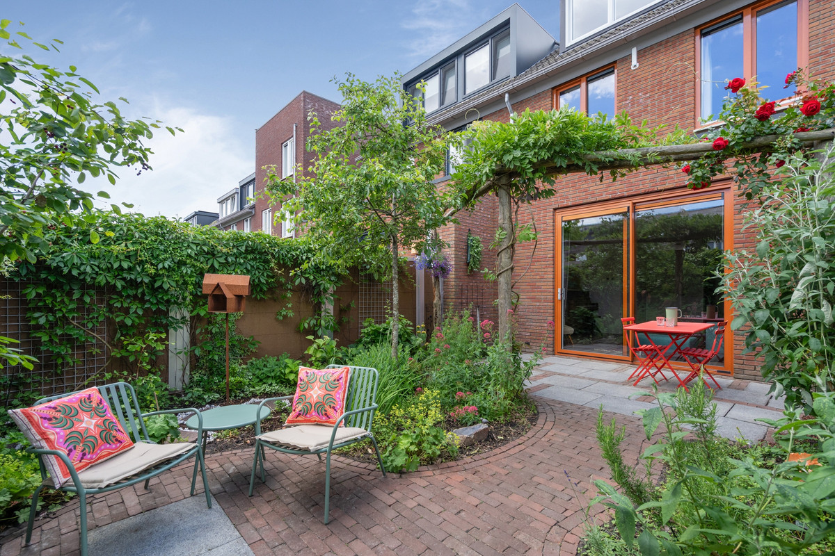 Tussenwoning te koop: Kerrieweg 37, Utrecht
