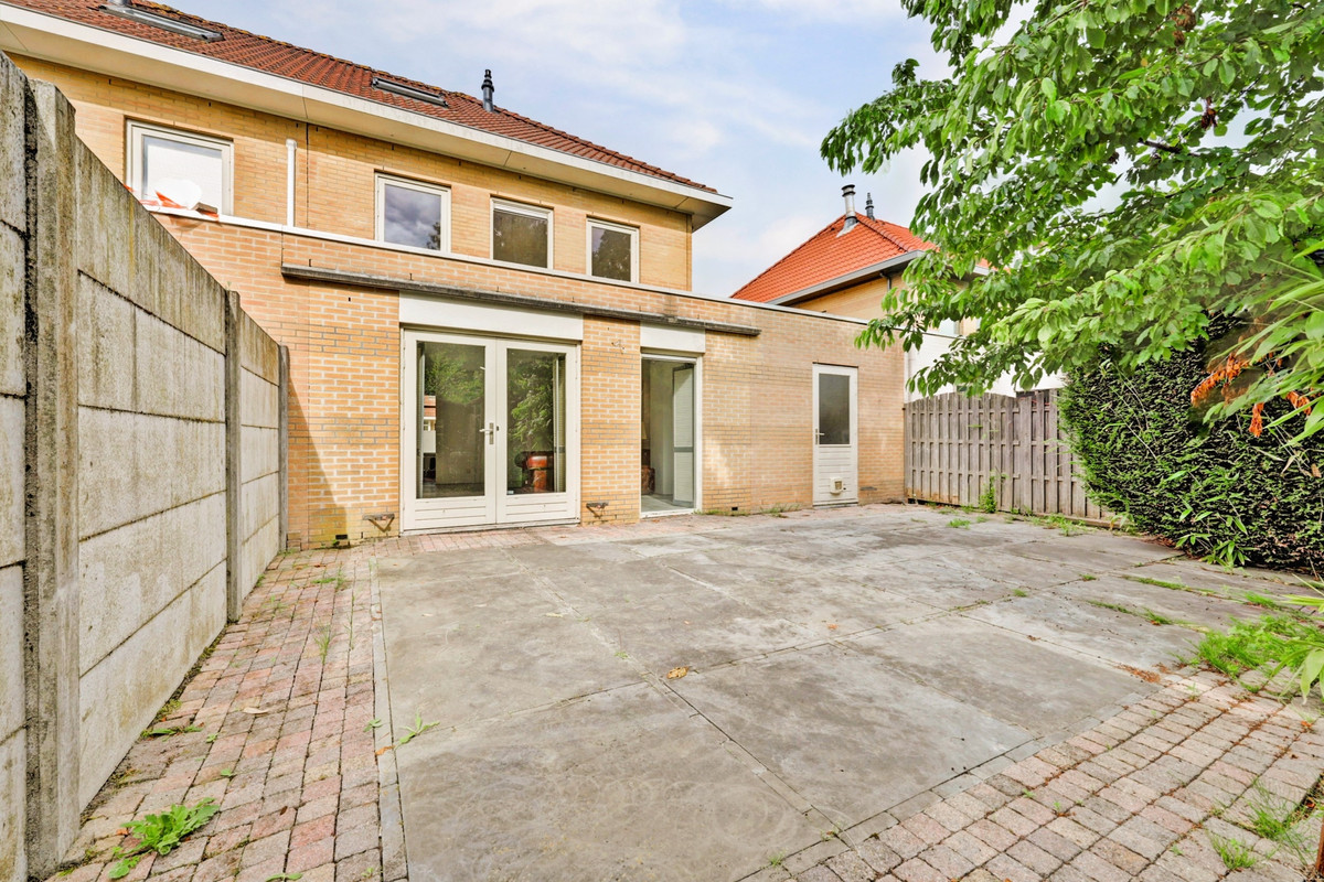 Tussenwoning te koop: Stadseiland 92, Lelystad