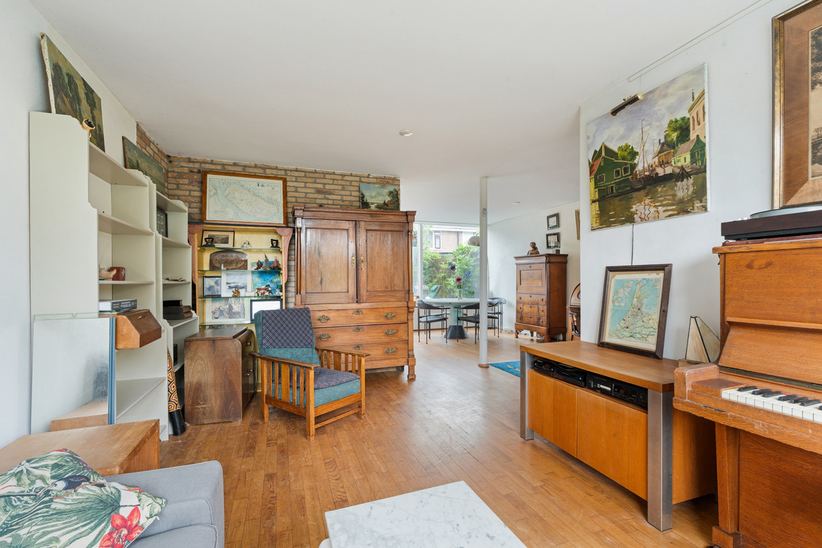 Tussenwoning te koop: Bateweg 46, Woubrugge