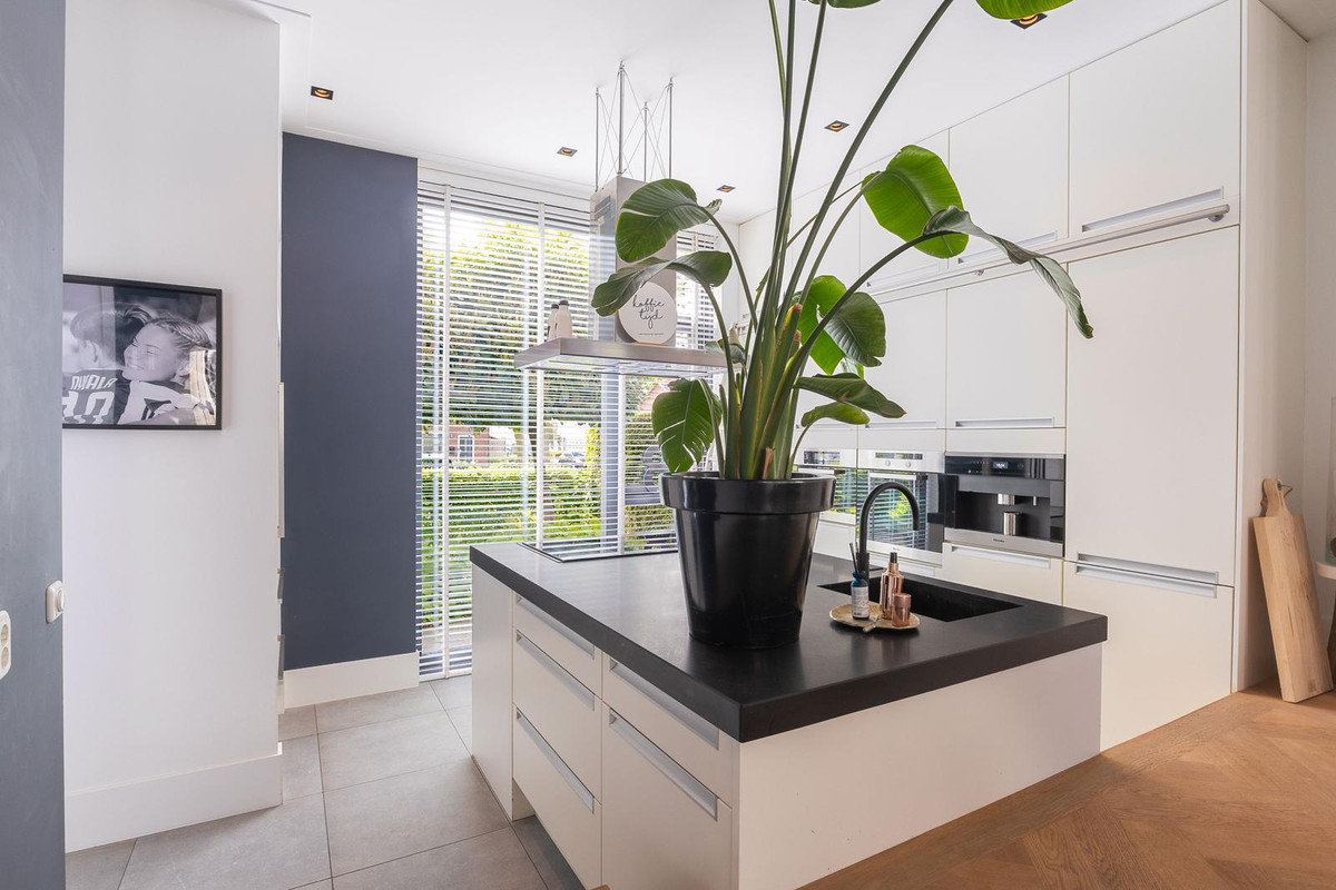 Hoekwoning te koop: Wabenstraat 18, Hoorn