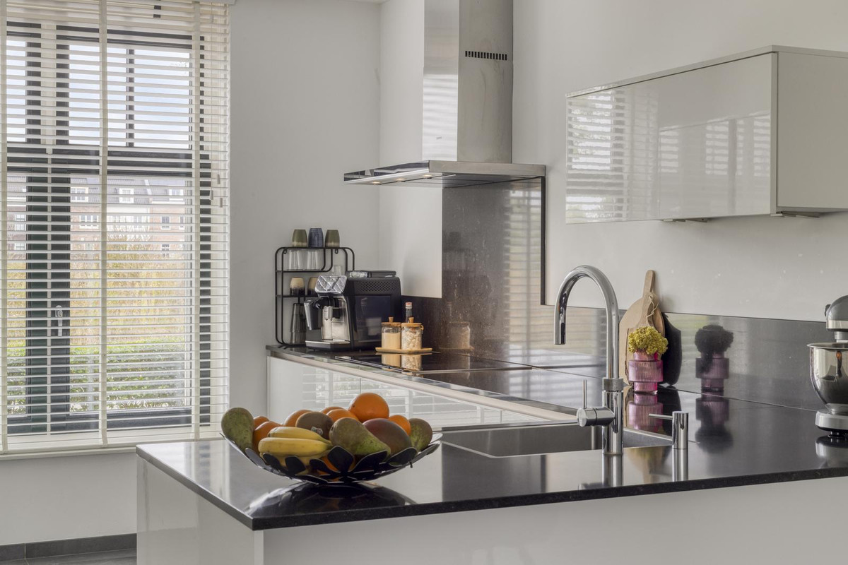 Tussenwoning te koop: Schrijvershoeve 8, Helmond