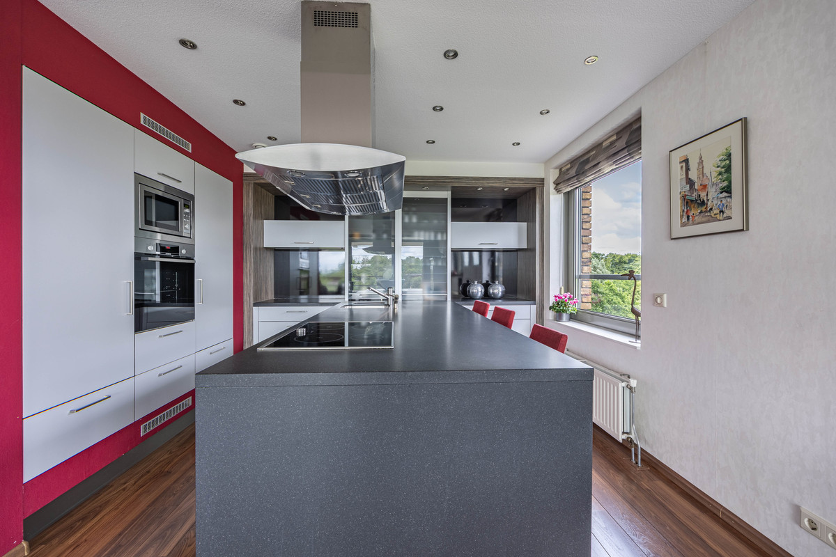 Appartement te koop: Sieradenweg 81, Almere