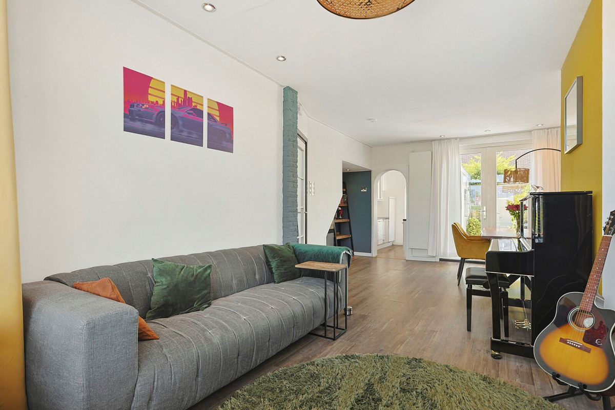 Tussenwoning te koop: Brakkeveldweg 44, Den Helder