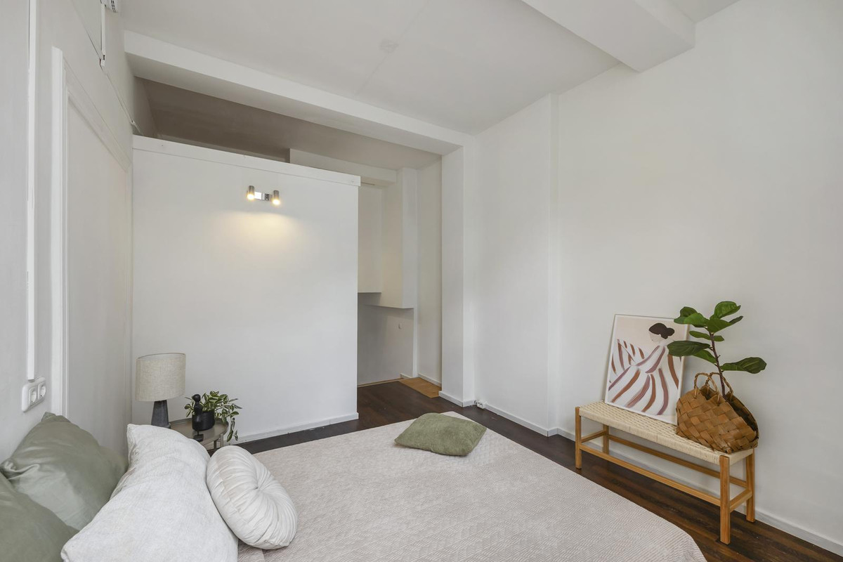 Studio te koop: van Hasseltkade 13A01, Maastricht
