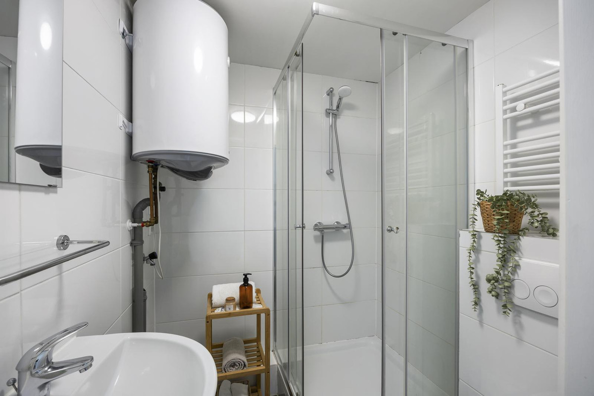 Studio te koop: van Hasseltkade 13A01, Maastricht