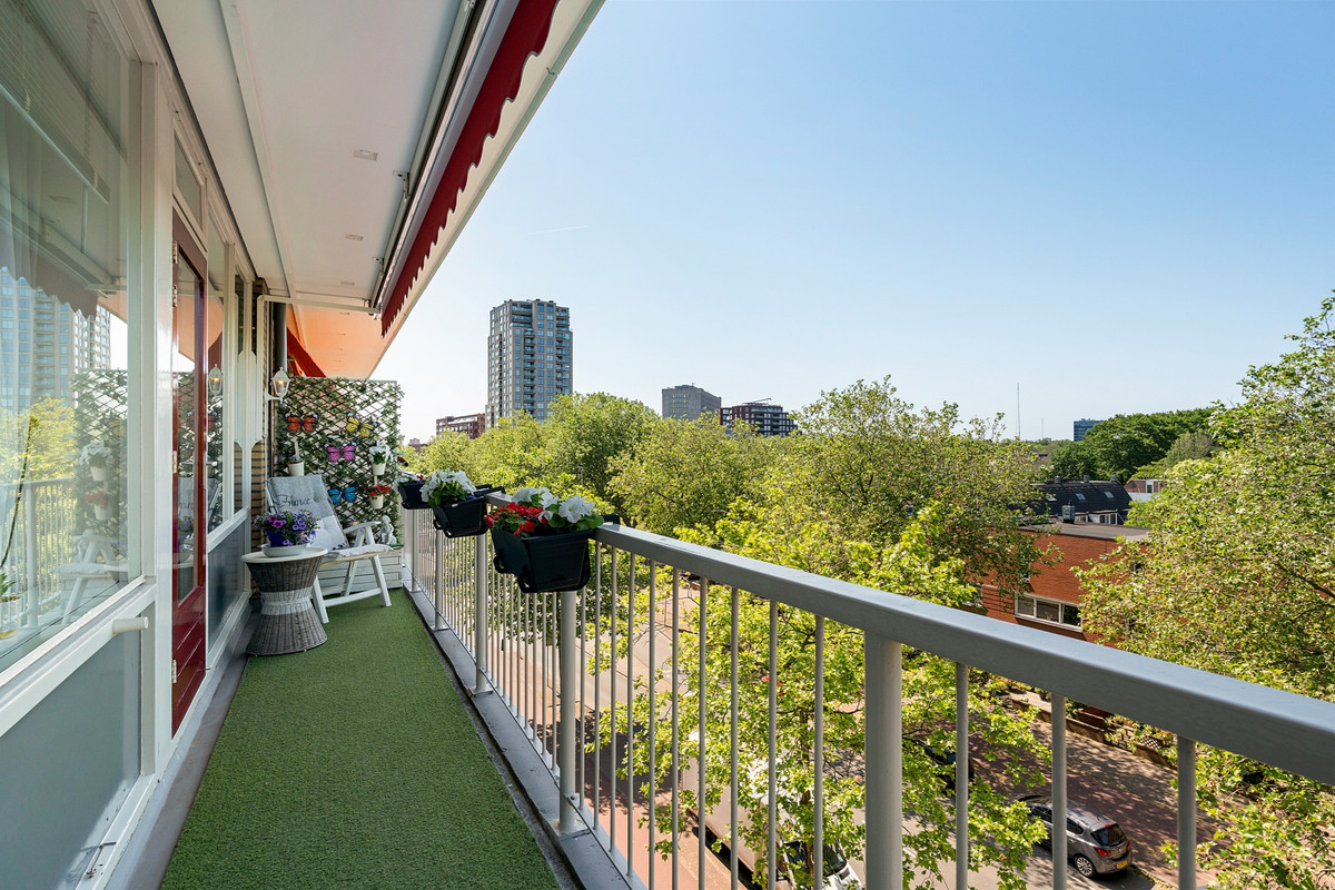 Appartement te koop: Leyweg 52A, 'S-Gravenhage