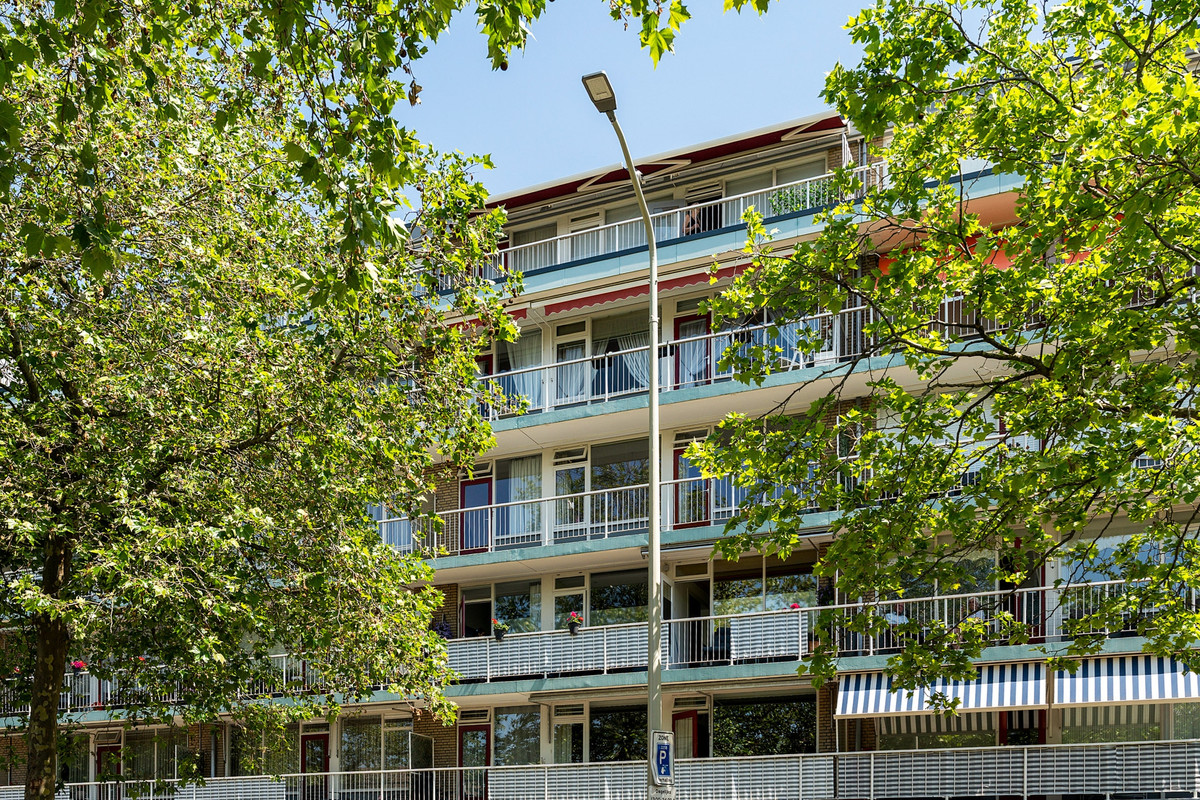 Appartement te koop: Leyweg 52A, 'S-Gravenhage