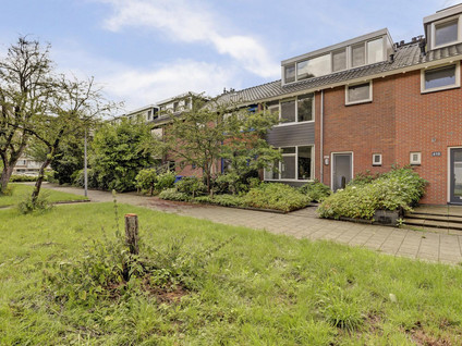 Van der Helmstraat 421