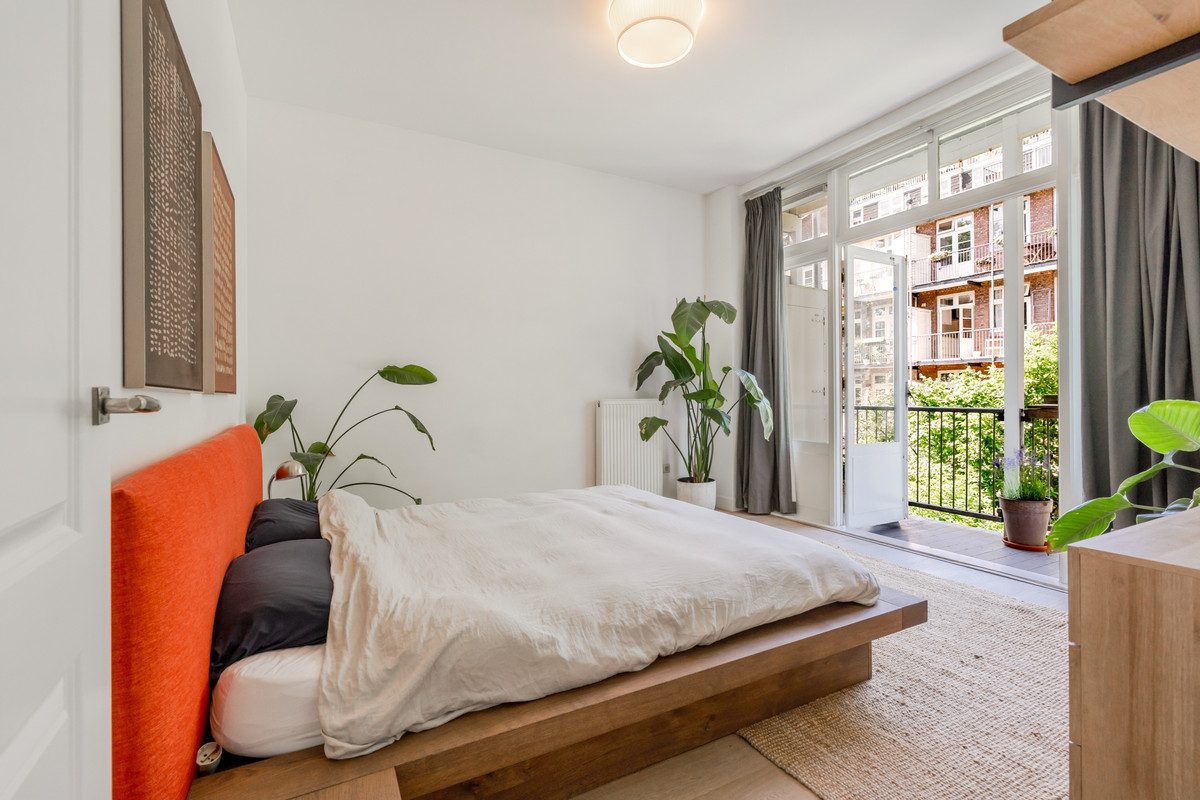 Appartement te koop: Admiraal de Ruijterweg 101-1, Amsterdam