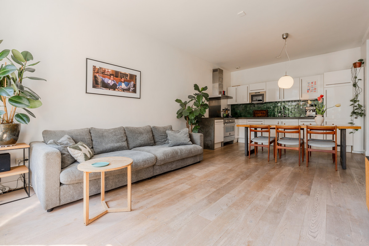 Appartement te koop: Admiraal de Ruijterweg 101-1, Amsterdam