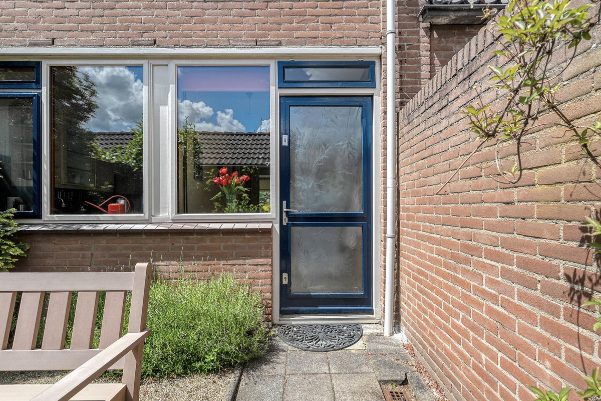 Tussenwoning te koop: De Kastanje 3, Rhoon