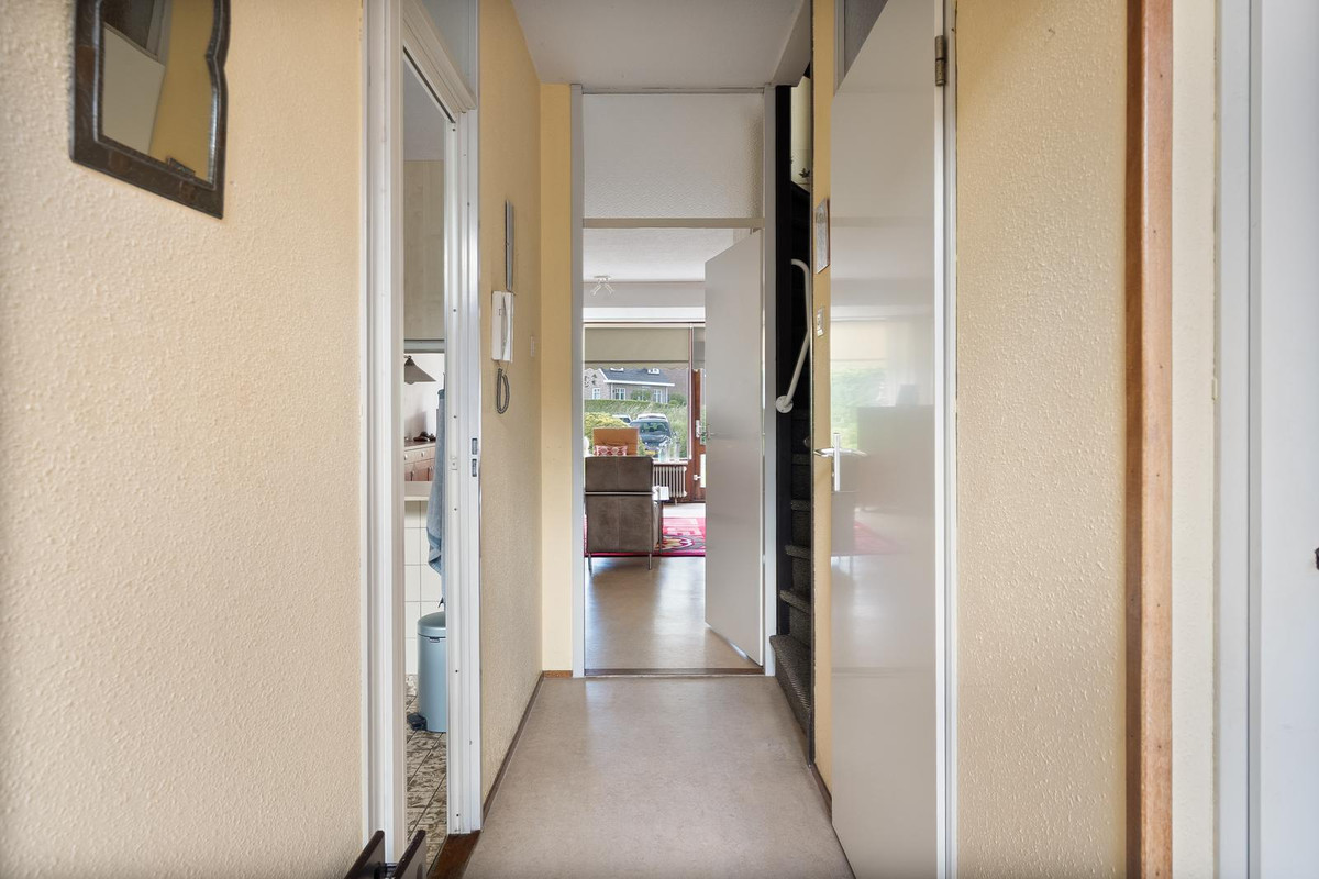 Tussenwoning te koop: De Kastanje 3, Rhoon