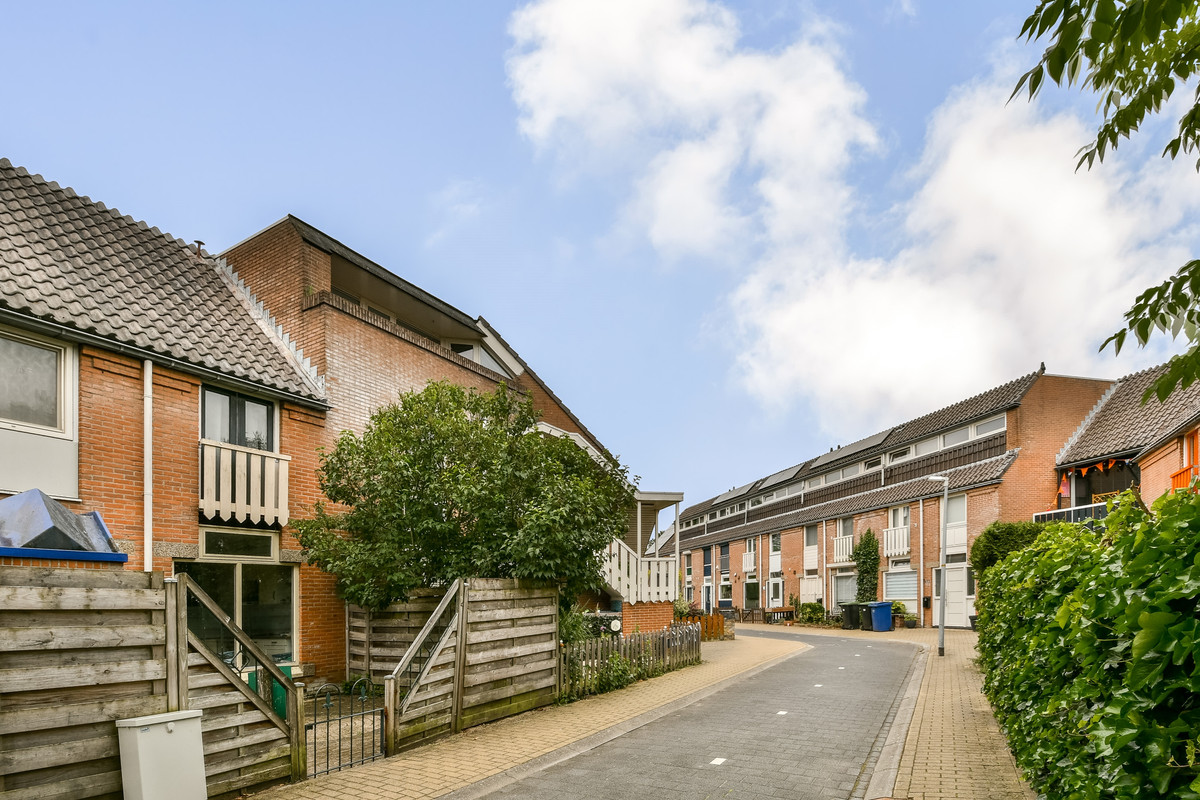 Appartement te koop: Achterwerf 192, Almere