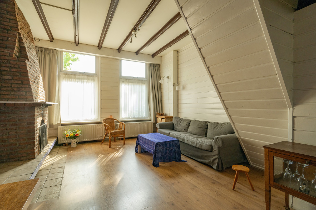 Tussenwoning te koop: Julianastraat 7, Leerdam