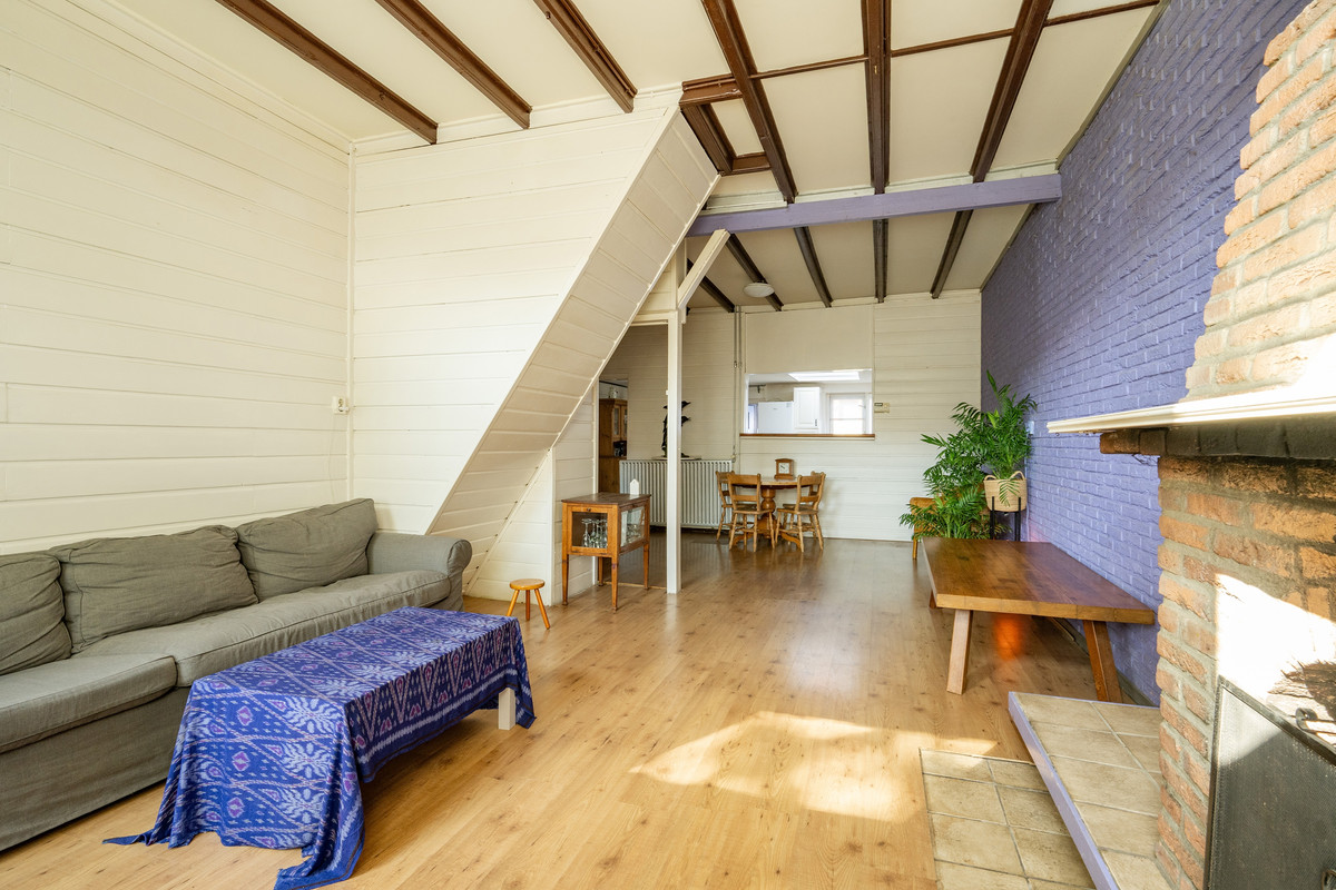 Tussenwoning te koop: Julianastraat 7, Leerdam