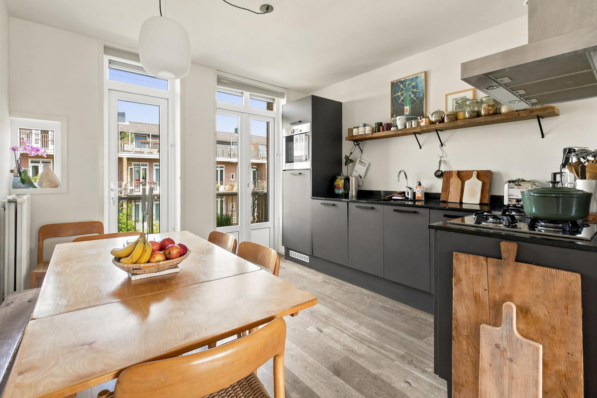 Appartement te koop: Joris van Andringastraat 32-2, Amsterdam
