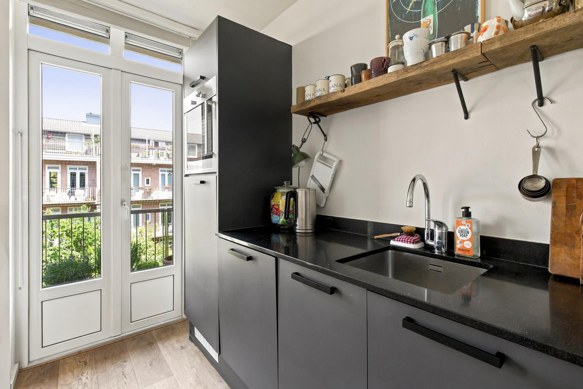 Appartement te koop: Joris van Andringastraat 32-2, Amsterdam