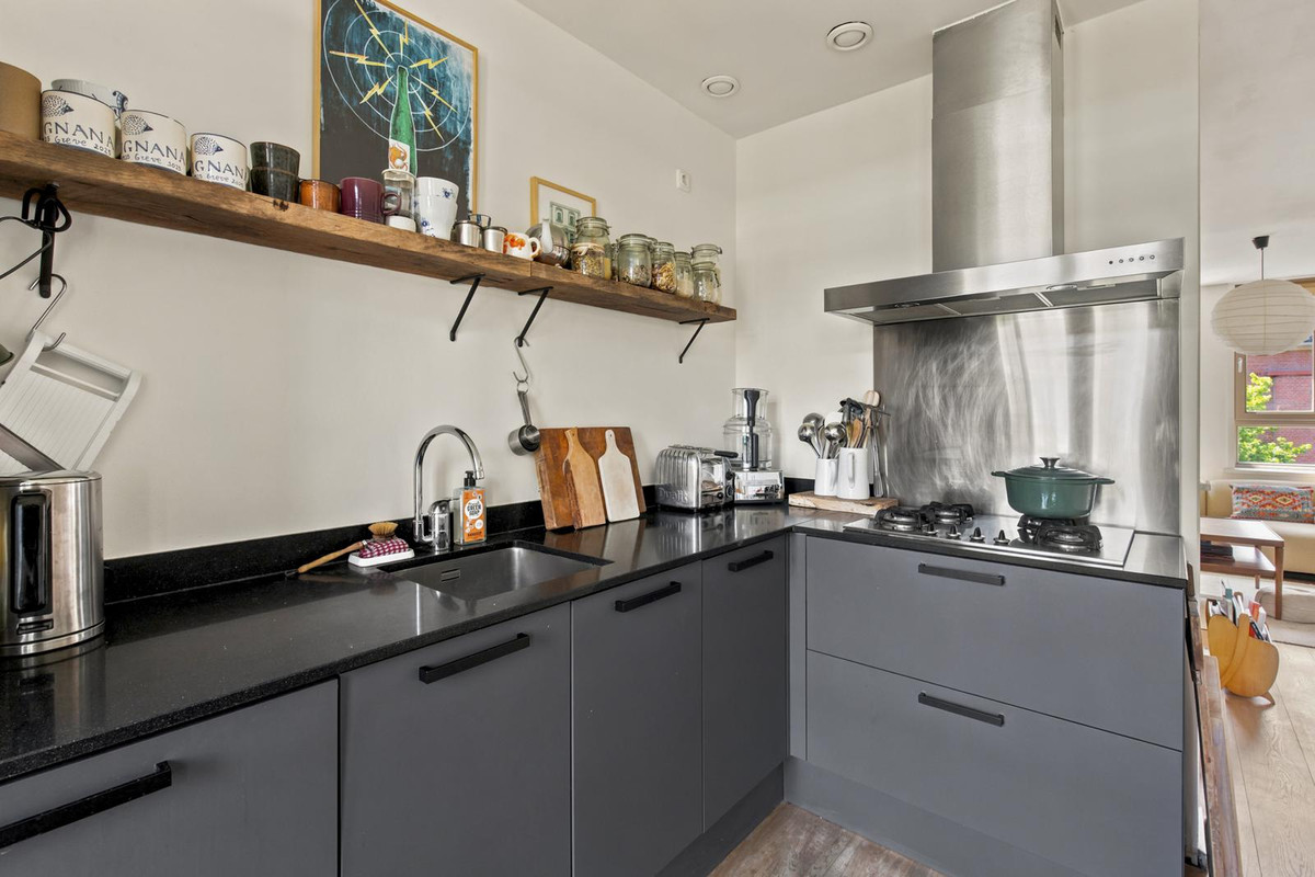 Appartement te koop: Joris van Andringastraat 32-2, Amsterdam