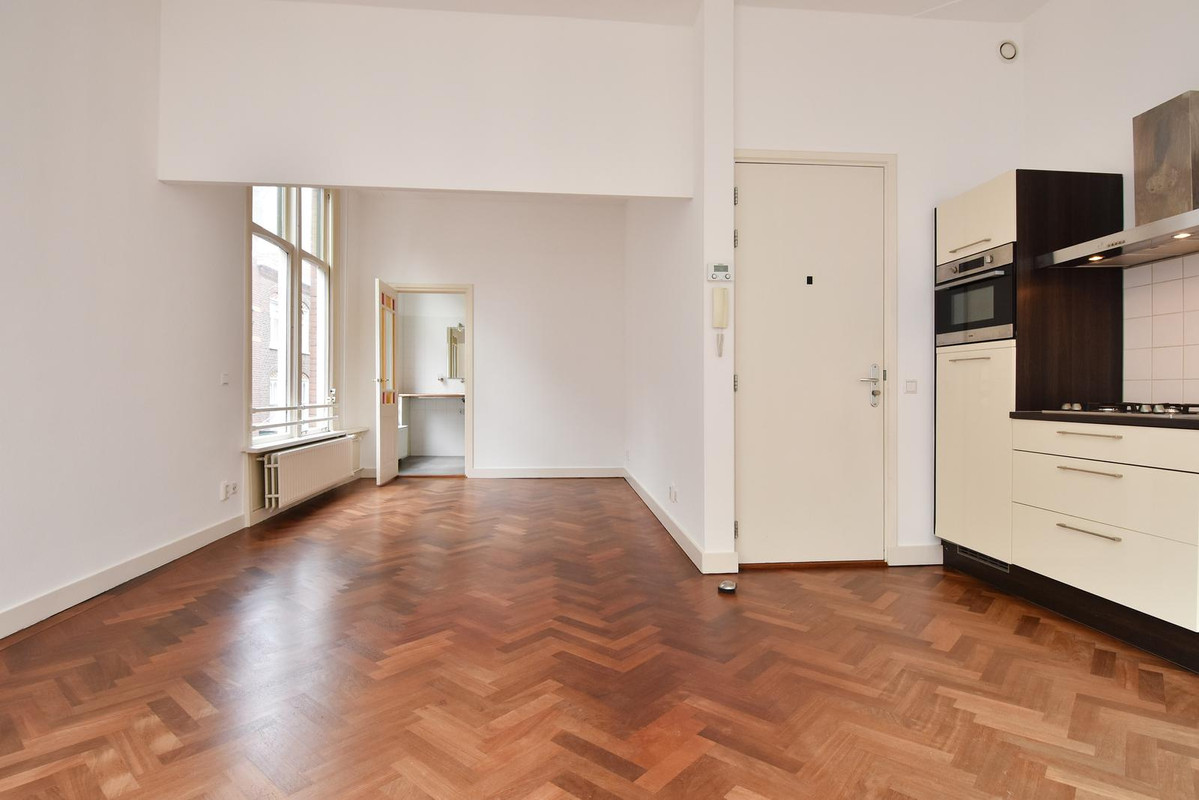 Studio te koop: Denneweg 17B, 'S-Gravenhage