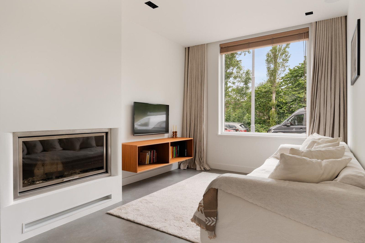 Tussenwoning te koop: Voorhout 123, Rotterdam
