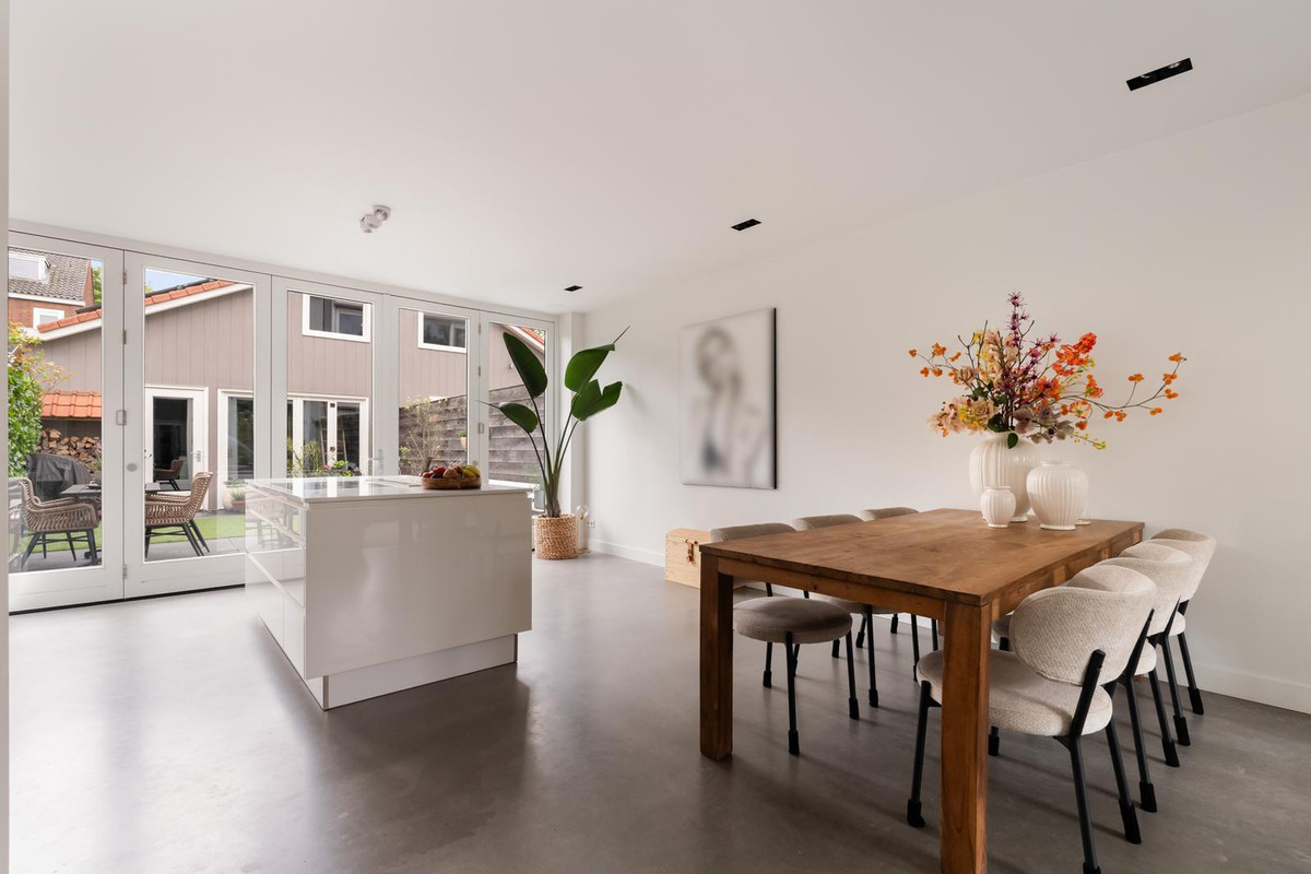 Tussenwoning te koop: Voorhout 123, Rotterdam