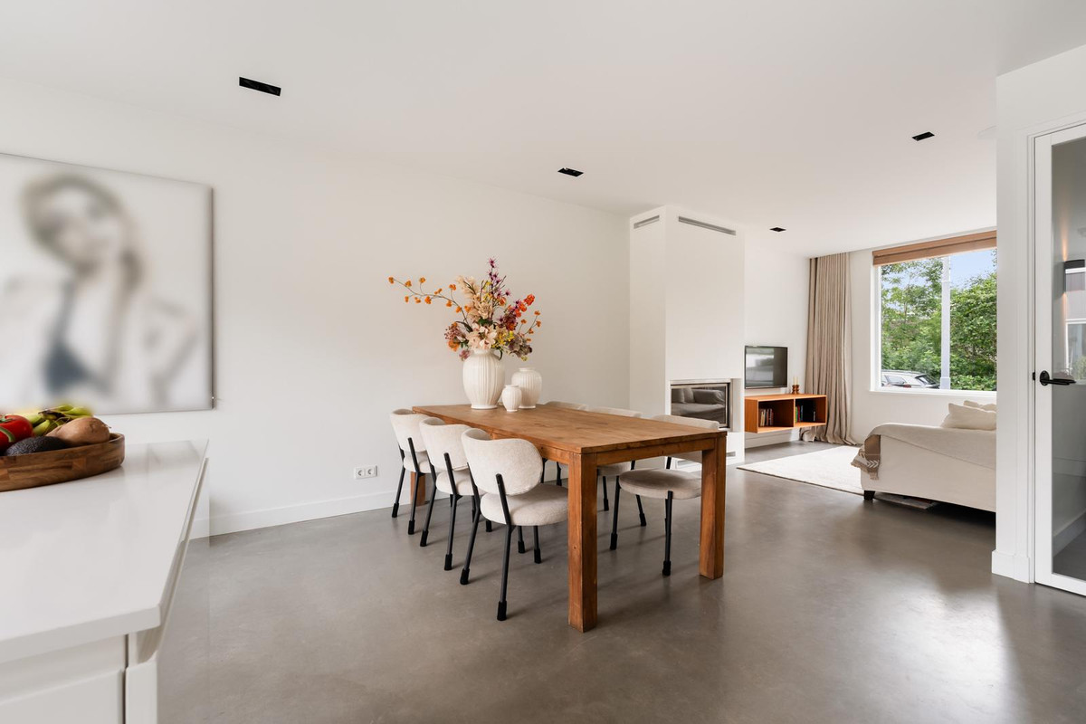 Tussenwoning te koop: Voorhout 123, Rotterdam