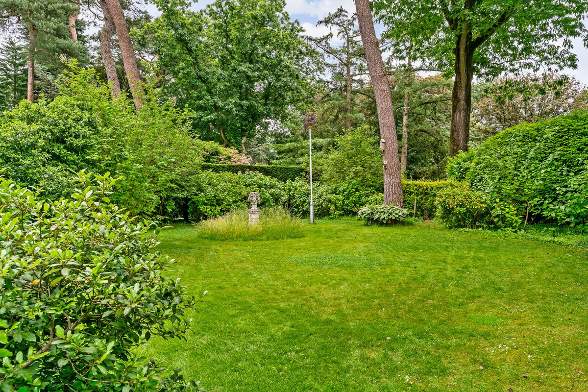Vrijstaande woning te koop: Vermeerplein 25, Bilthoven