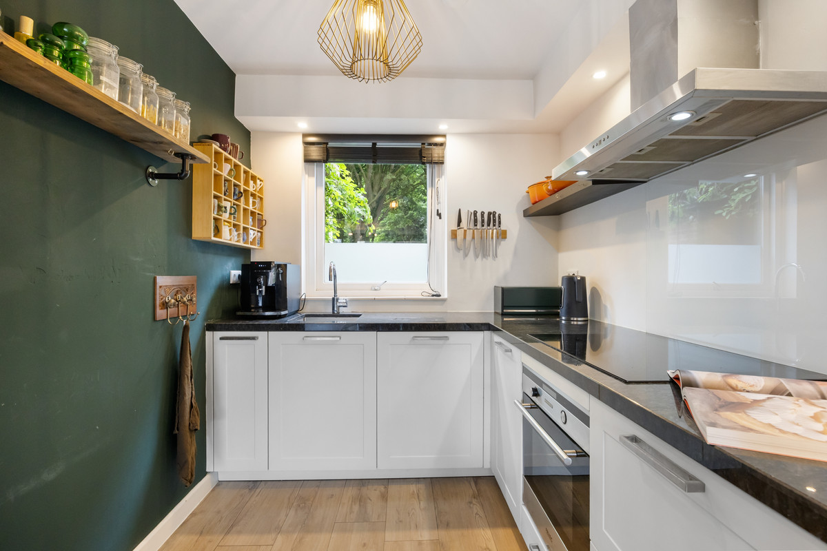 Tussenwoning te koop: Pieter De Hooghstraat 122, Ede