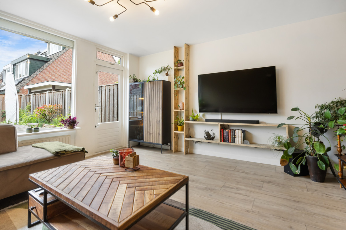 Tussenwoning te koop: Pieter De Hooghstraat 122, Ede