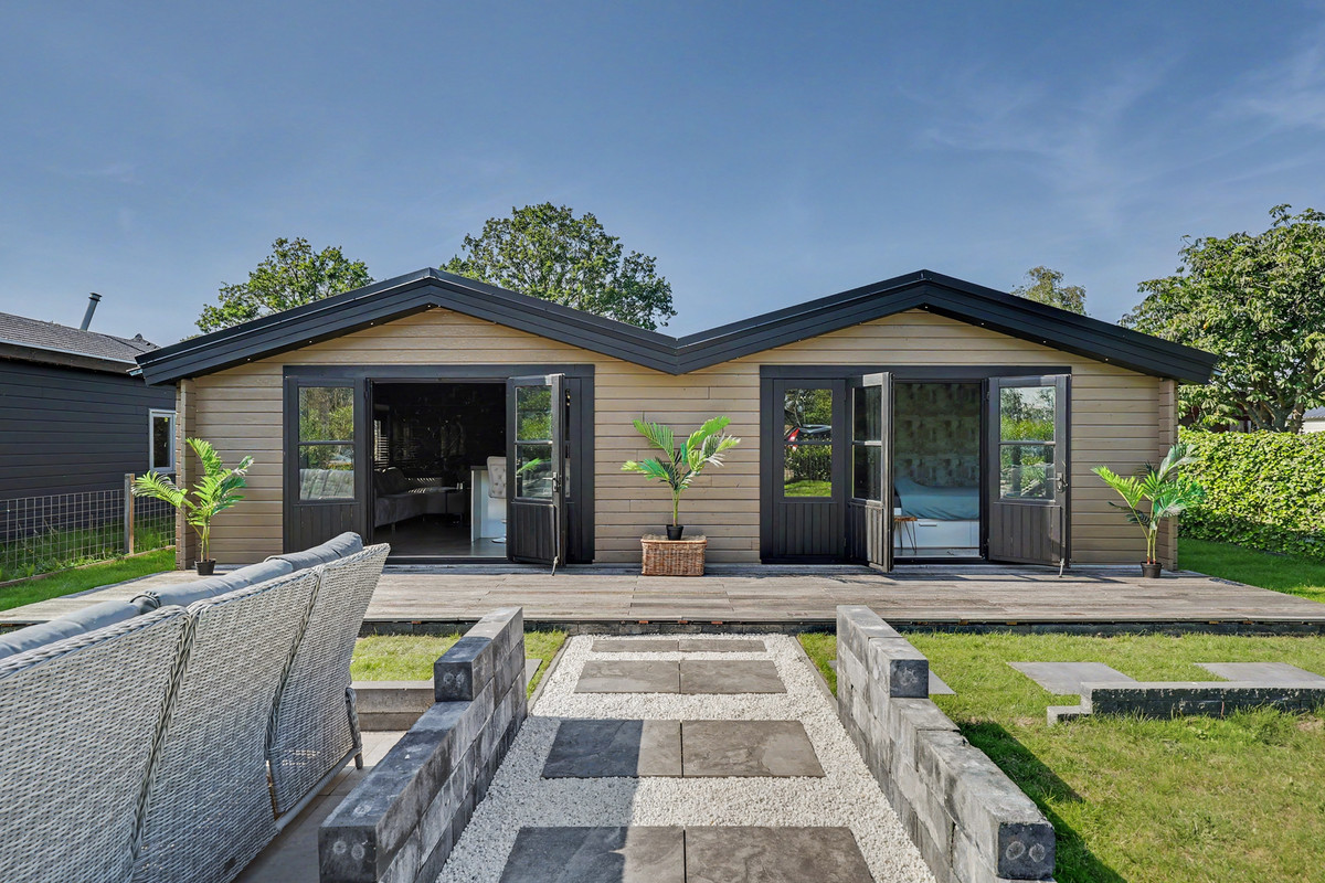 Vrijstaande woning te koop: Gorsplein 2-3, Oostvoorne