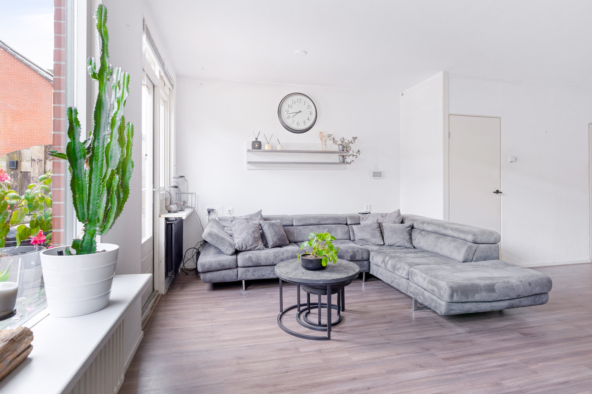 Tussenwoning te koop: Hellenburg 18, Dordrecht