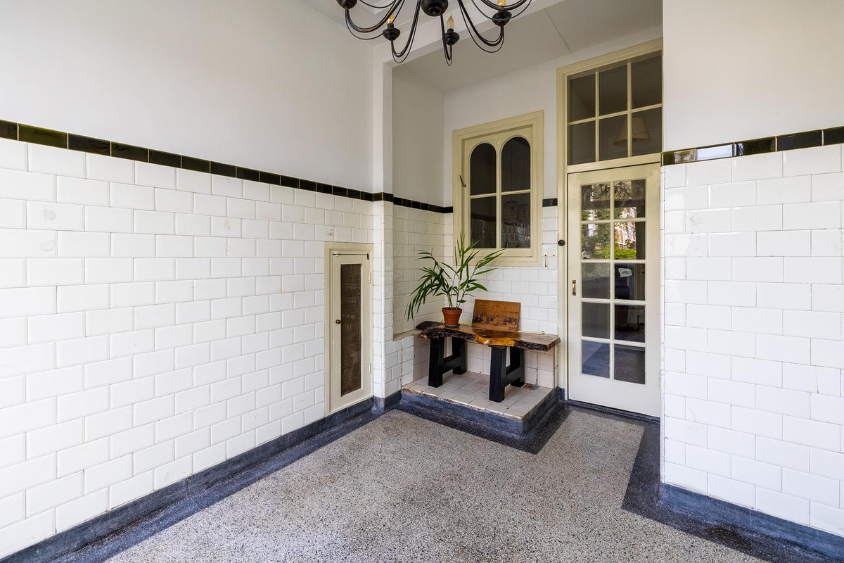 Appartement te koop: Staringplein 20, Arnhem