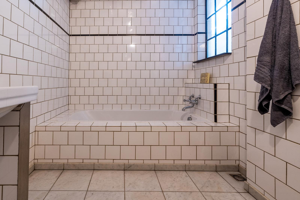 Appartement te koop: Staringplein 20, Arnhem