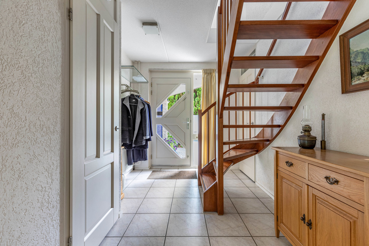 Vrijstaande woning te koop: Opsterland 1, Emmeloord