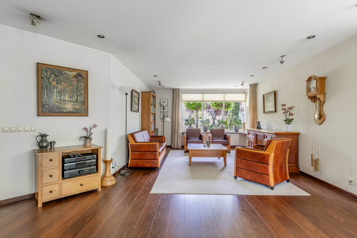 Vrijstaande woning te koop: Opsterland 1, Emmeloord