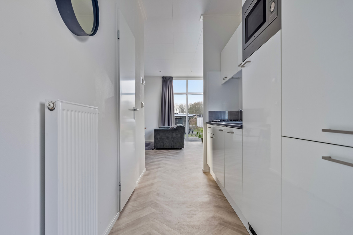 Vrijstaande woning te koop: Zuiderweg 2-94A, Halfweg