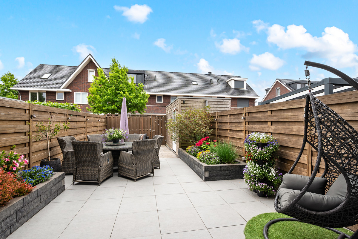 Tussenwoning te koop: Zilverreiger 11, Leimuiden