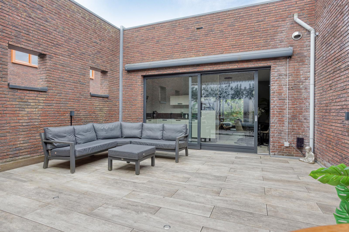 Tussenwoning te koop: Sint Filippushof 22, Tilburg
