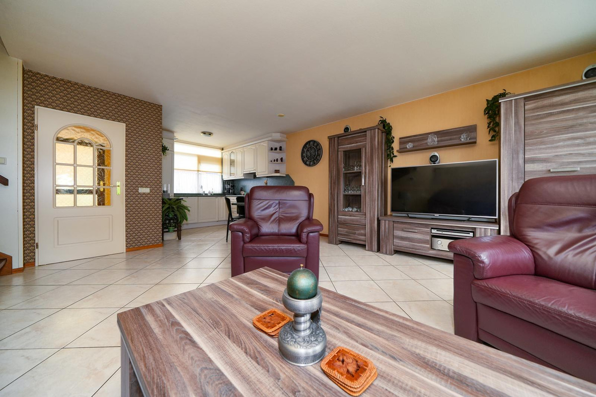 Tussenwoning te koop: Westerflierstraat 5, Rotterdam