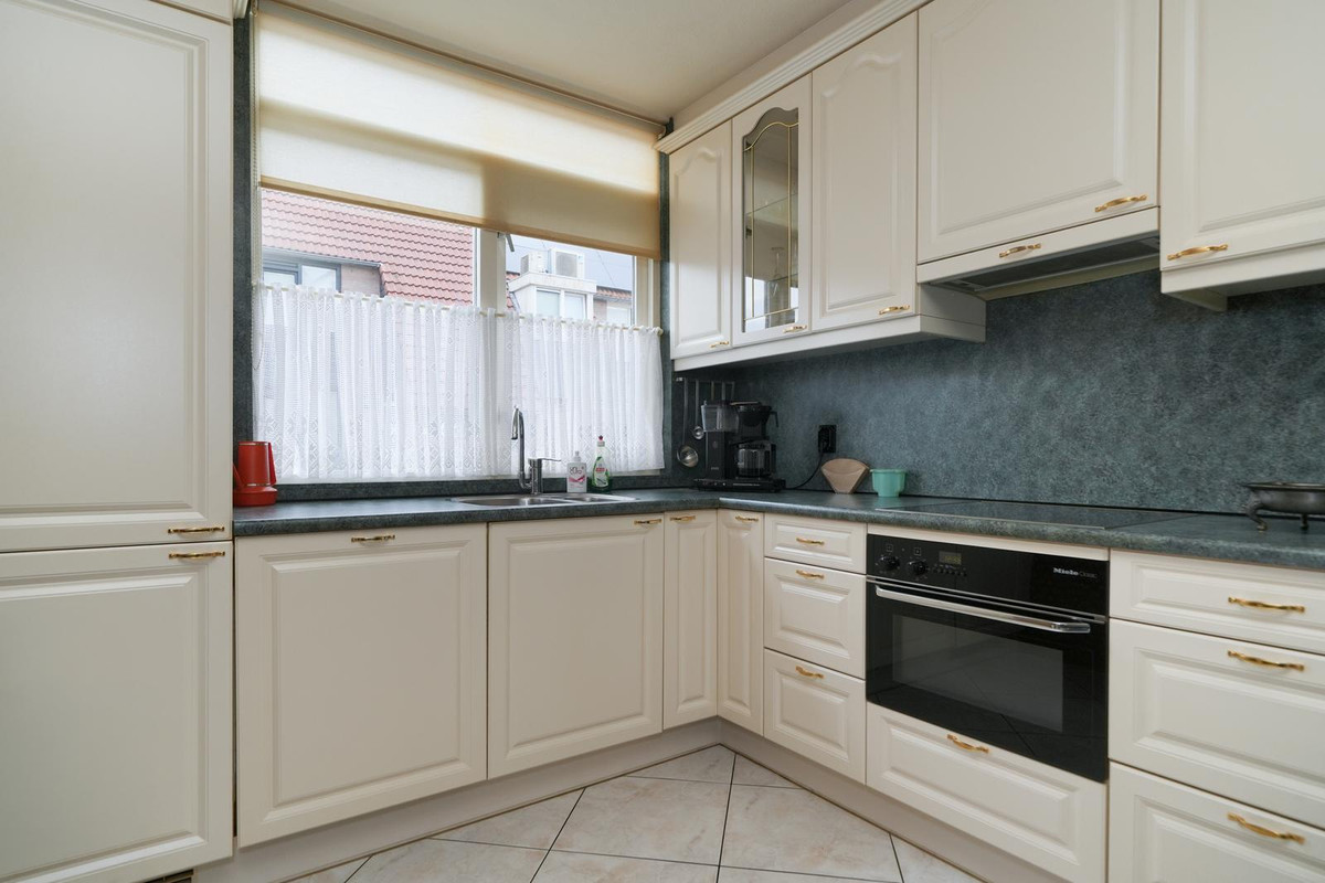 Tussenwoning te koop: Westerflierstraat 5, Rotterdam
