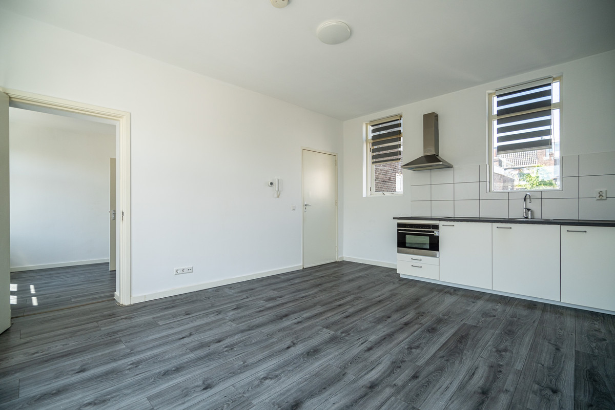 Studio te koop: Sieboldstraat 2C, Leiden