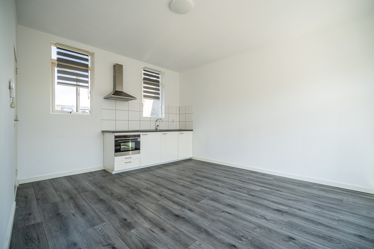 Studio te koop: Sieboldstraat 2C, Leiden