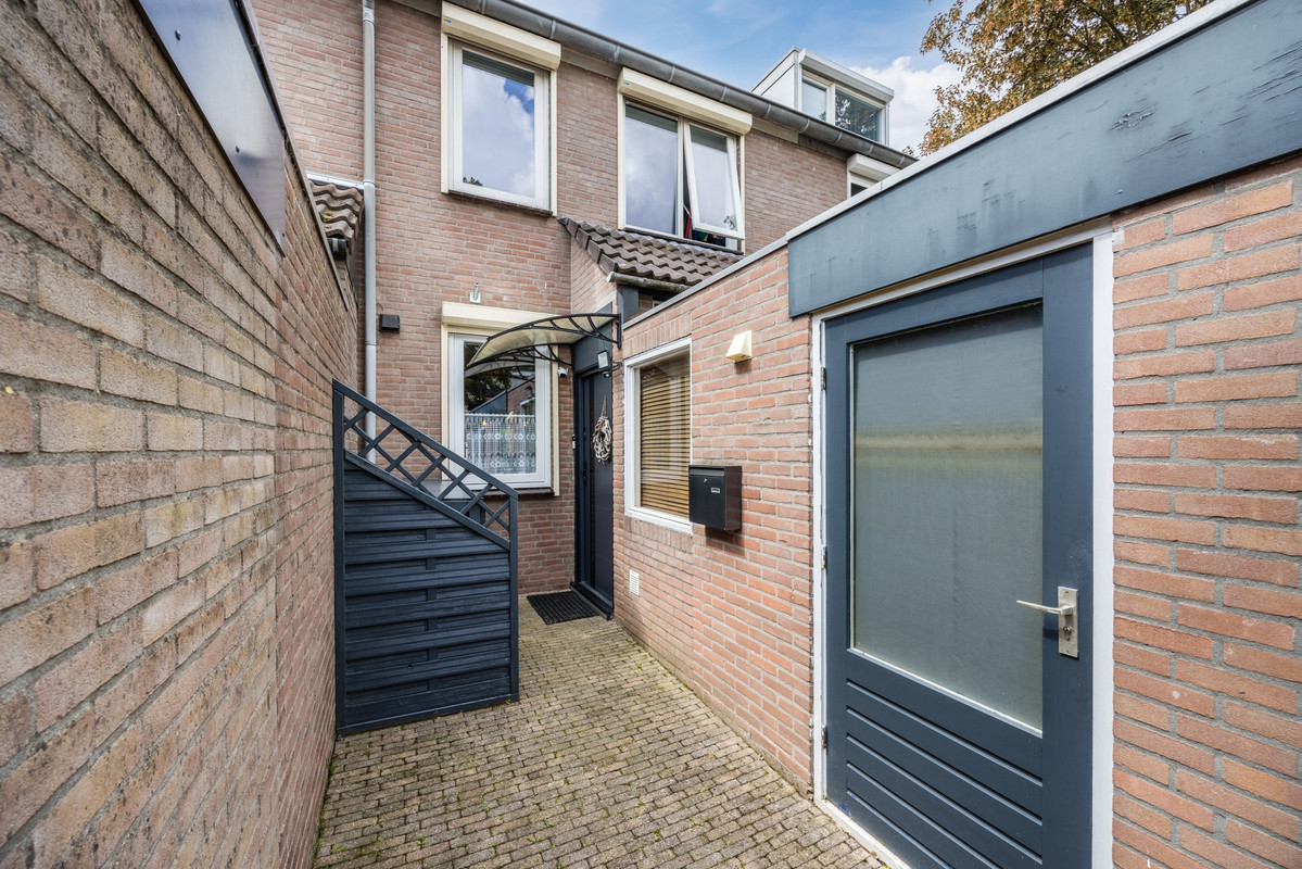 Tussenwoning te koop: Peelland 51, Kaatsheuvel