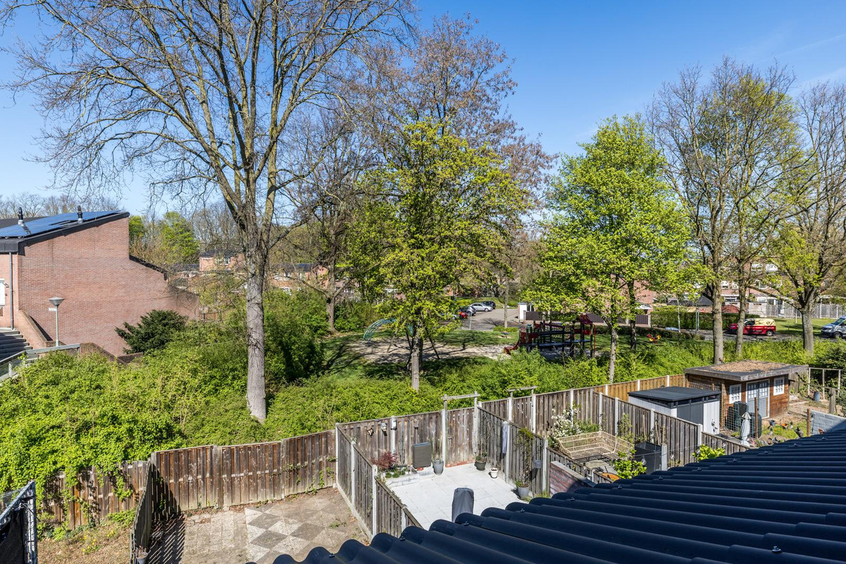 Tussenwoning te koop: Op Gen Hoes 52, Brunssum