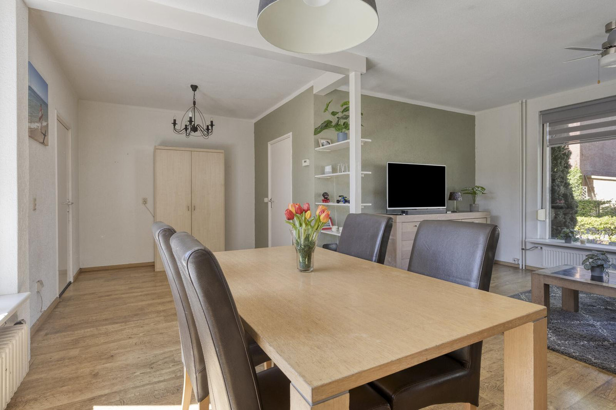 Twee-onder-één-kap te koop: Bergstraat 52, Zelhem