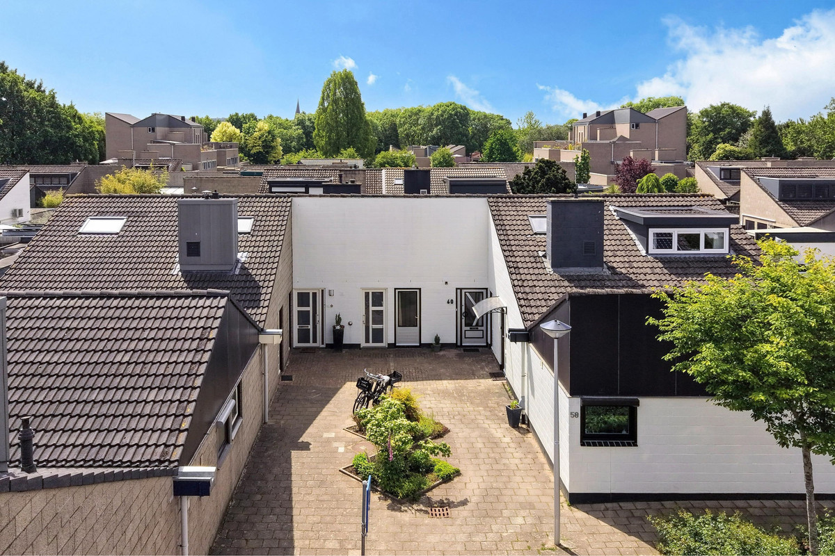 Tussenwoning te koop: Gansbeek 60, Geleen