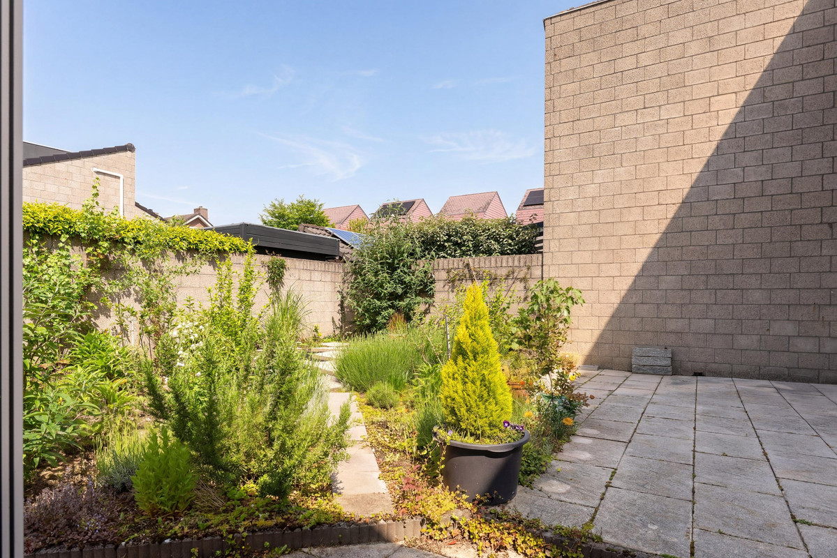 Tussenwoning te koop: Gansbeek 60, Geleen