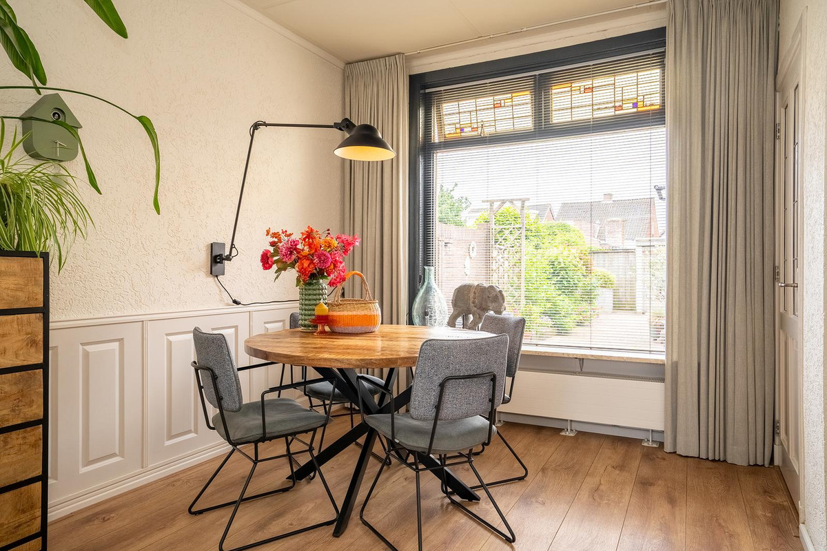 Twee-onder-één-kap te koop: Celebesstraat 50, Enschede