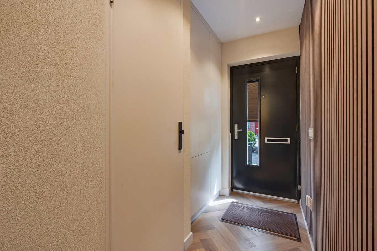 Tussenwoning te koop: Beetsstraat 95, 'S-Gravenhage