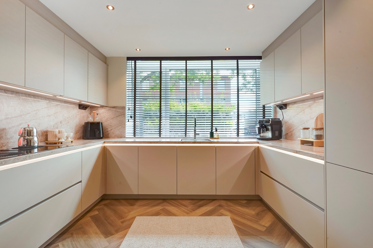 Tussenwoning te koop: Beetsstraat 95, 'S-Gravenhage
